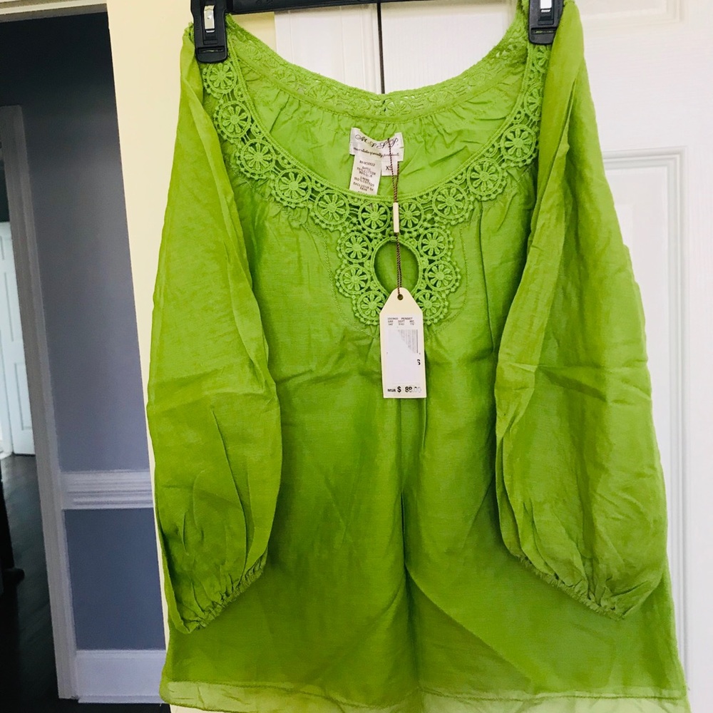 Women’s blouse